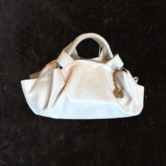 Loewe Handbags - LOEWE RARE LIMITED EDITION Aire Bolso Brisa Goat Skin Bag Tote in Cream Pink Y2K